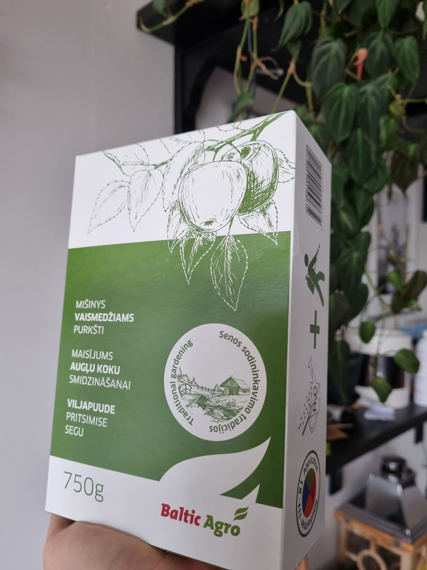Rinkinys vaismedžiams purkšti, 750g