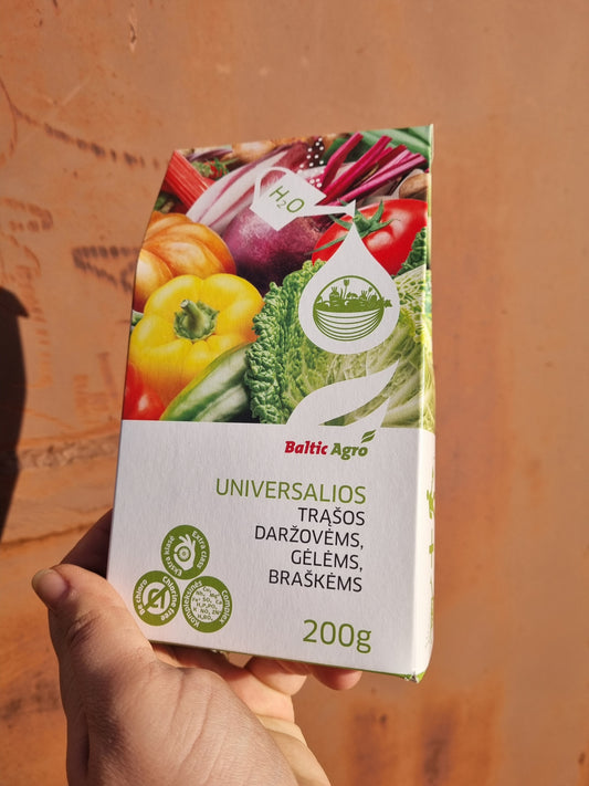 Universalios trąšos (rožiniai milteliai) 200g